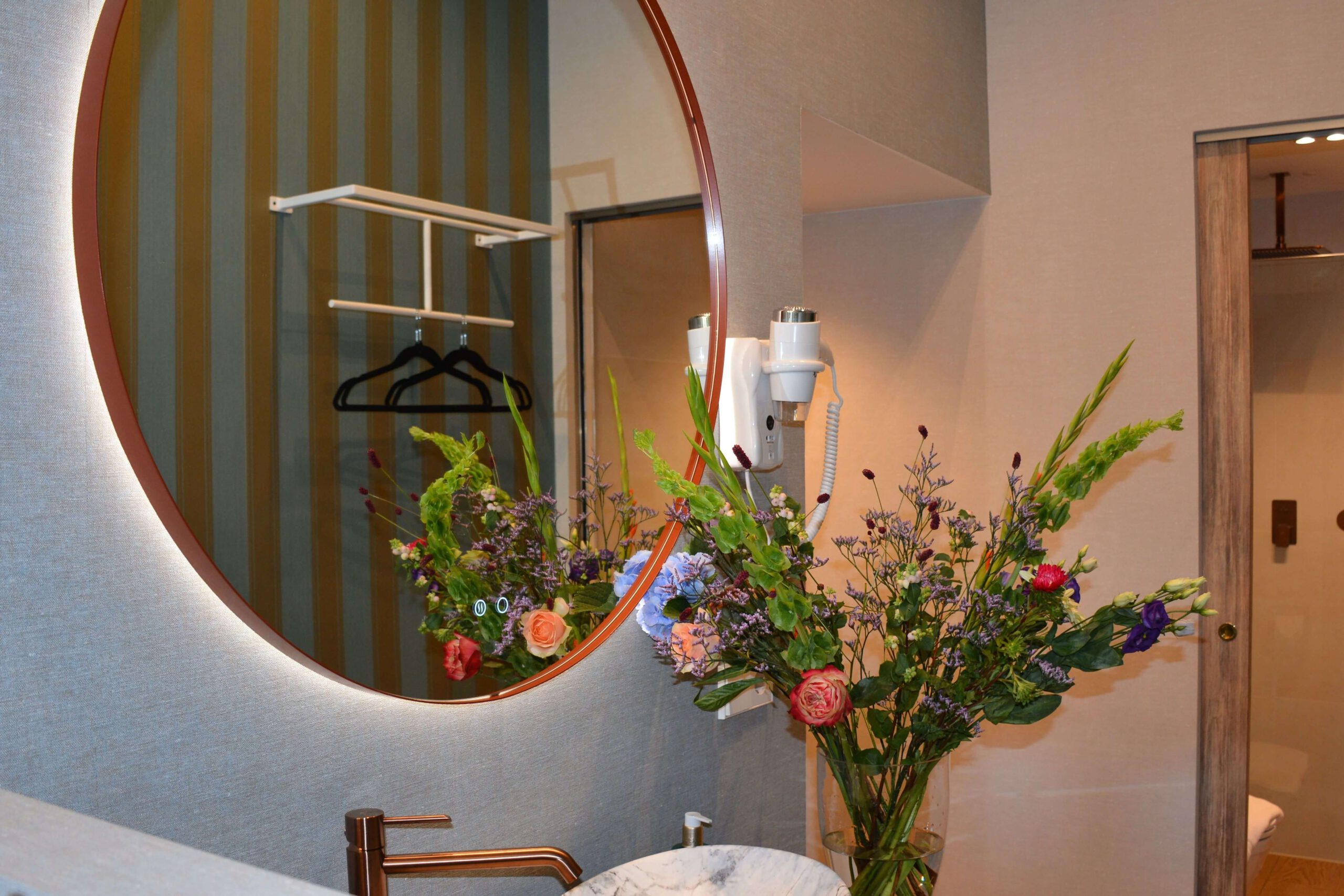 imgi_4_DSC_2358 Cropped